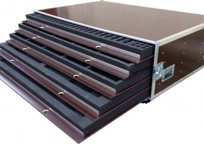 Flight case avec mousses usiné réalisation en kit pas cher ou d'occasion
